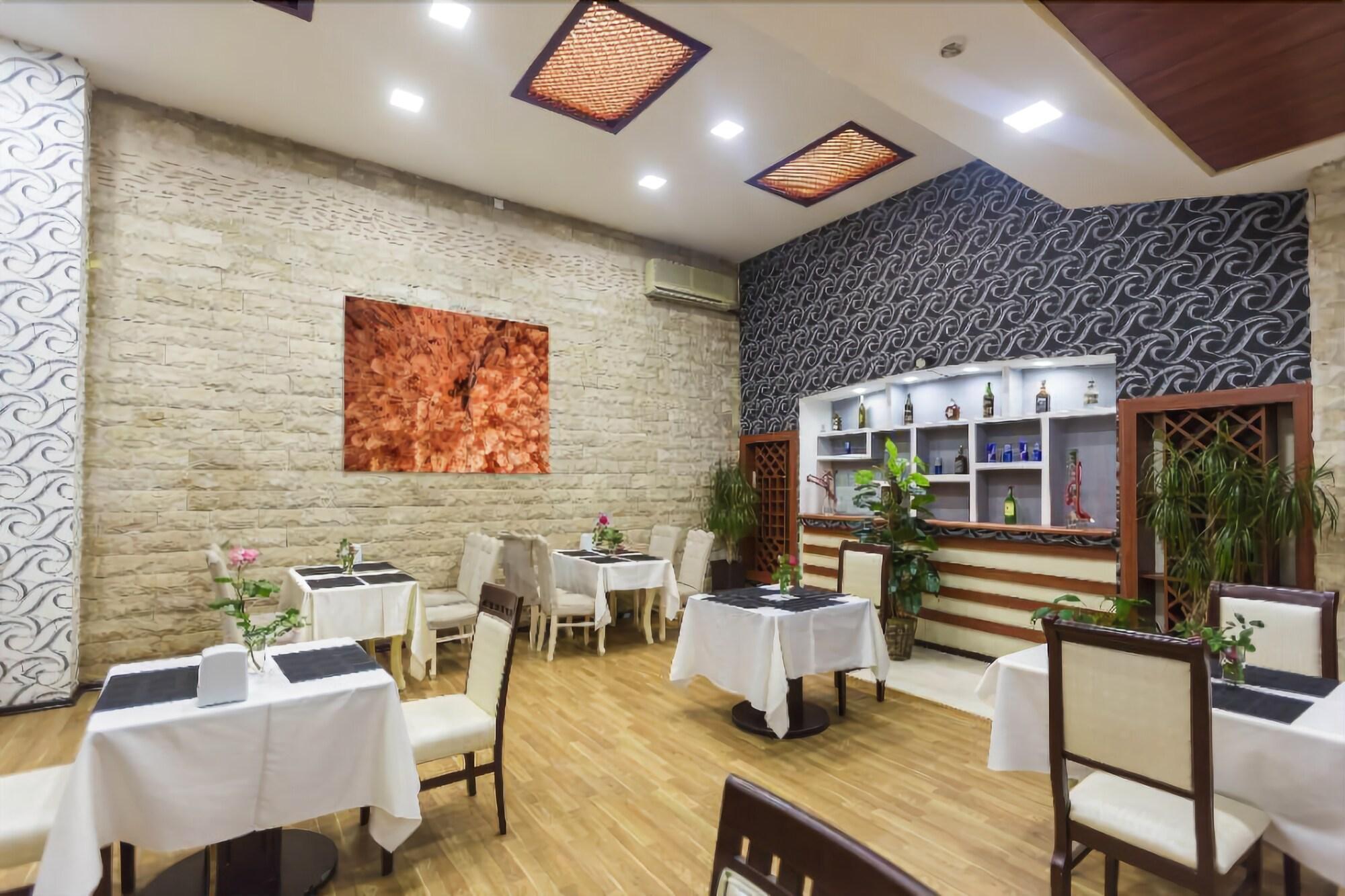 באקו Vania Hotel מראה חיצוני תמונה